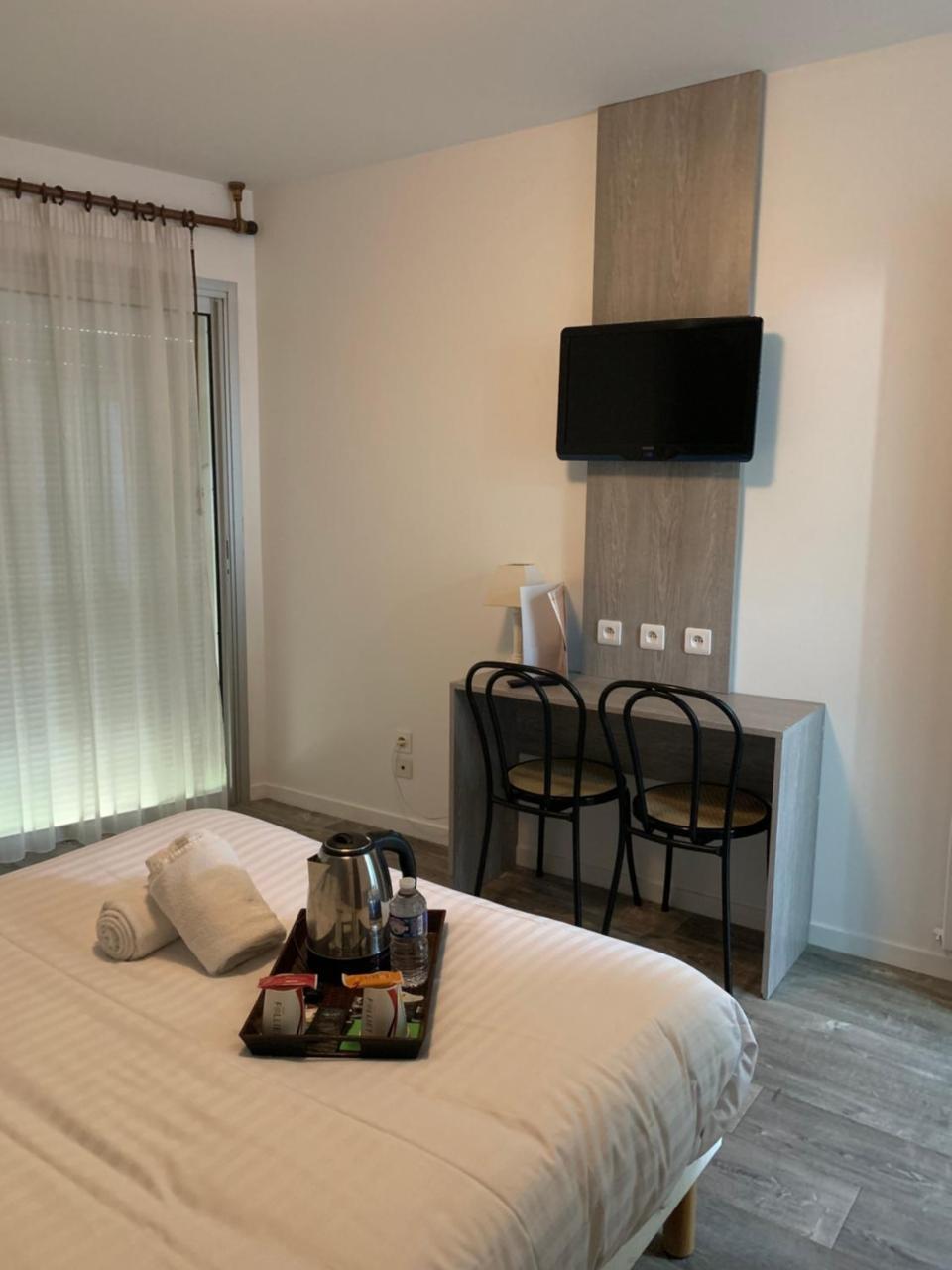 Hotel Au Relais Des Lilas 파르트네 외부 사진